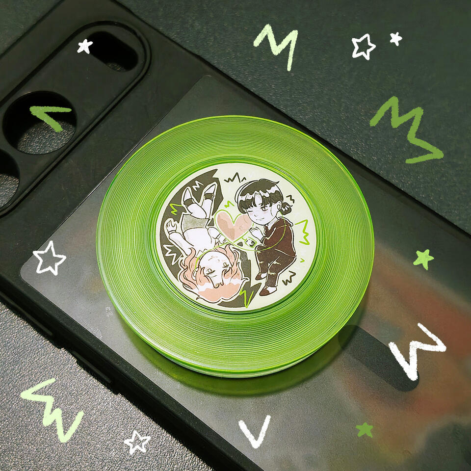 "Green Yuri" Phone Grip
